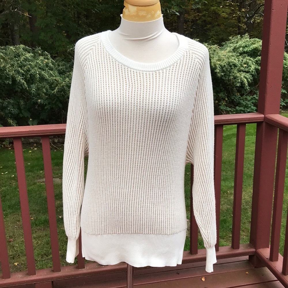 NWT! Splendid medium natural / gold knit sweater.